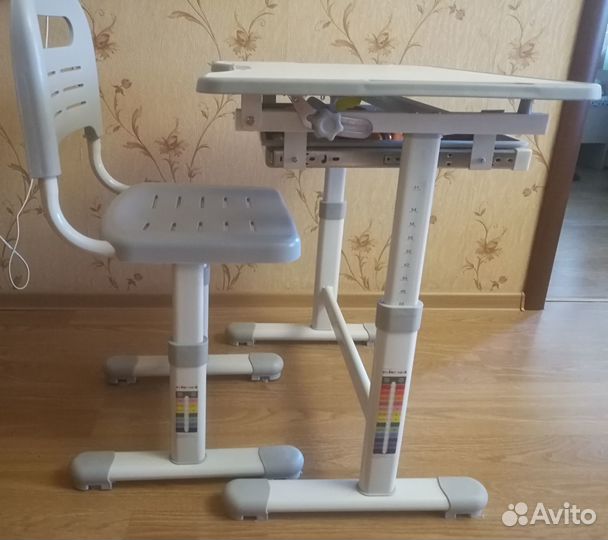 Fundesk растущая детская парта и стул