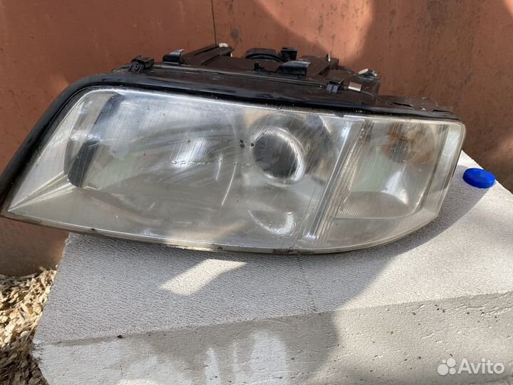 Автомобильная фара