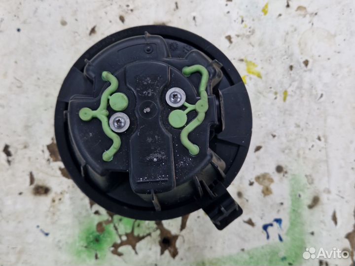 Моторчик печки Рено Дастер 1