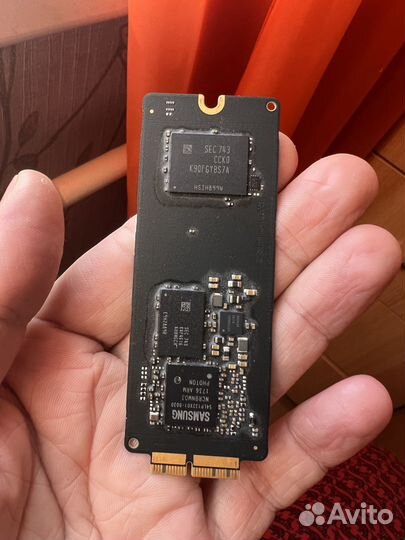 Жесткий диск ssd