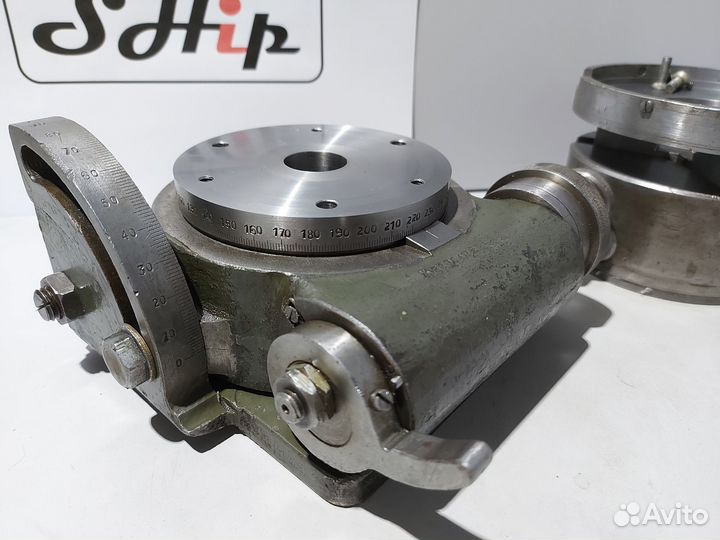 Поворотный столик