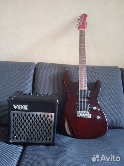 Электрогитара с комбоусилителем vox