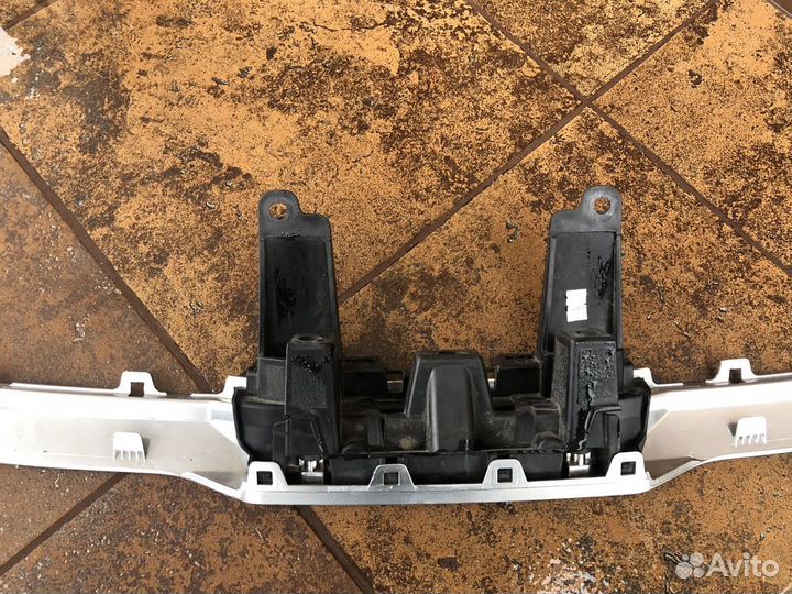 Молдинг капота Kia Seltos