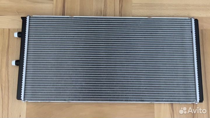 Радиатор BMW M2 M3 M4