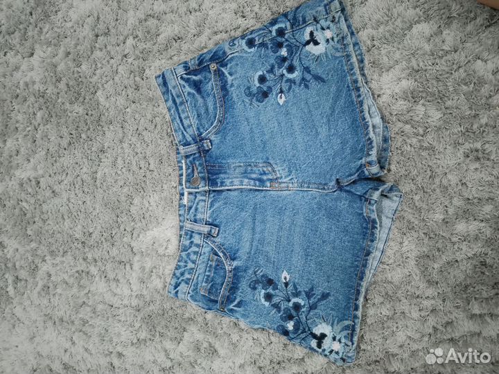 Шорты женские