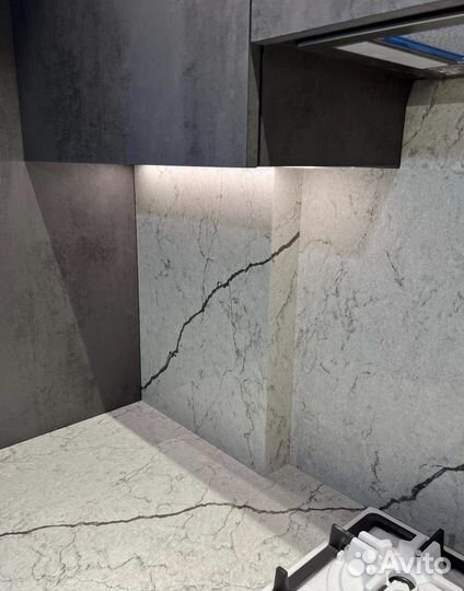 Столешница из Кварцевого агломерата. Камень