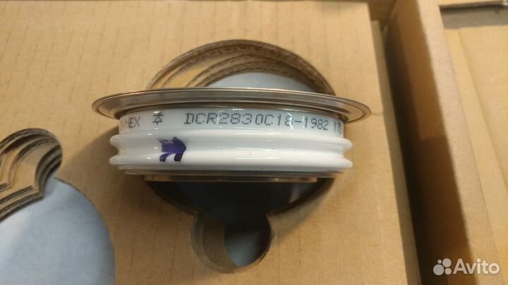 Тиристор силовой dcr2830c18, dynex