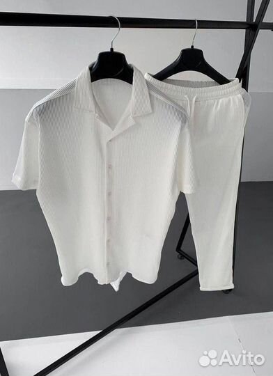 Мужской костюм