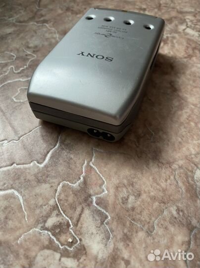 Зарядное устройство sony