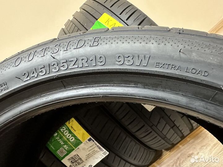 Kapsen Headking S2000 245/35 R19 95Y