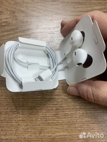Наушники earpods