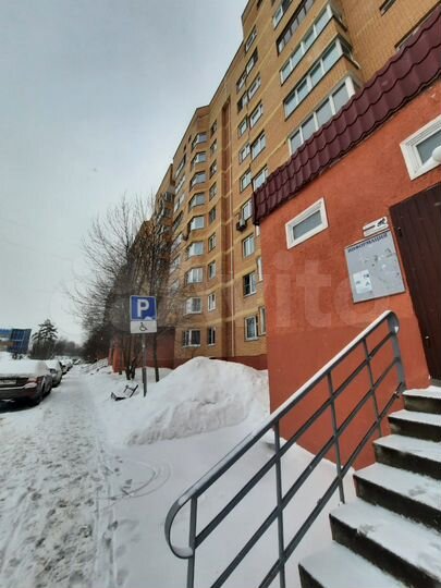 2-к. квартира, 61 м², 1/9 эт.