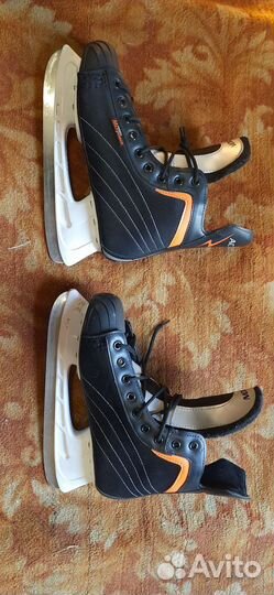 Коньки хоккейные 43 размер