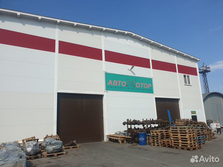 Работник склада автозапчастей