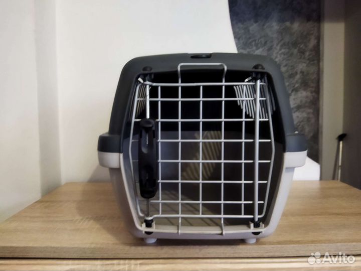 Переноска для животных пластиковая