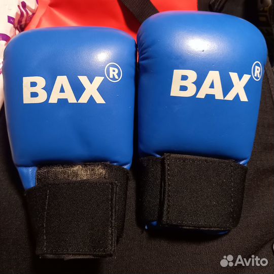 Накладки для каратэ фирма bax синие размер m