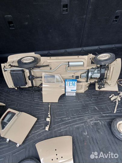 Модель для самостоятельной сборки автомобиля газ