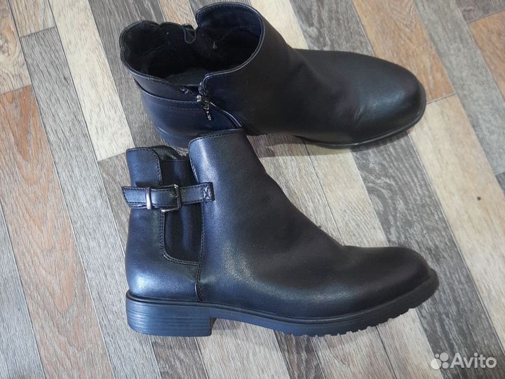 Ботинки женские 38 размер