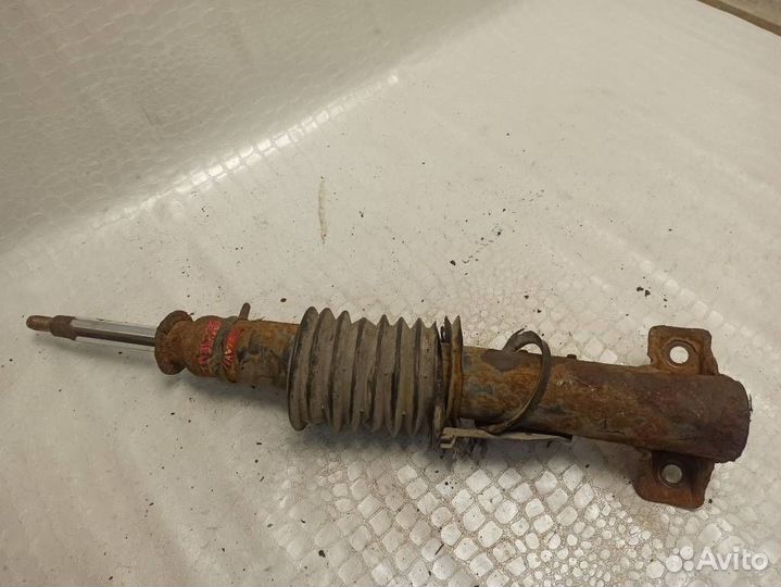 Амортизатор передний