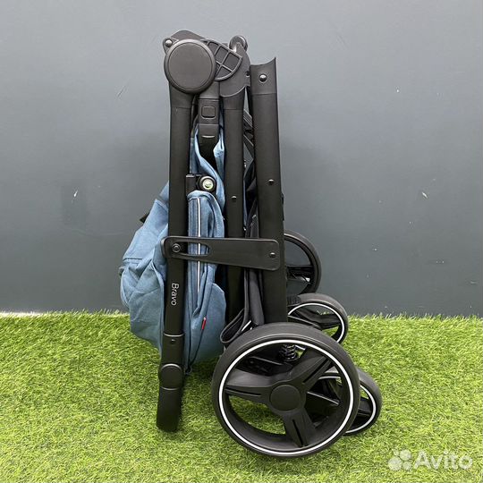 Коляска прогулочная Carrello Bravo 2023