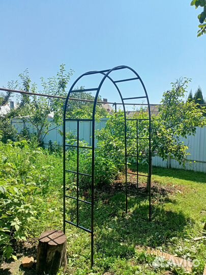 Арка садовая