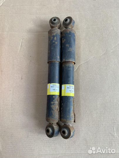 Амортизаторы задние Toyota RAV 4