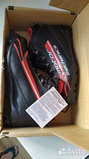 Лыжные ботинки 43 размер sns