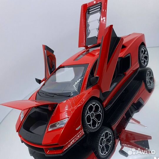 Lamborghini Countach премиум качества модель 1:24