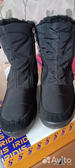 Дутики женские зимние