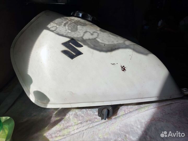 Бензобак suzuki grasstracker много других деталей