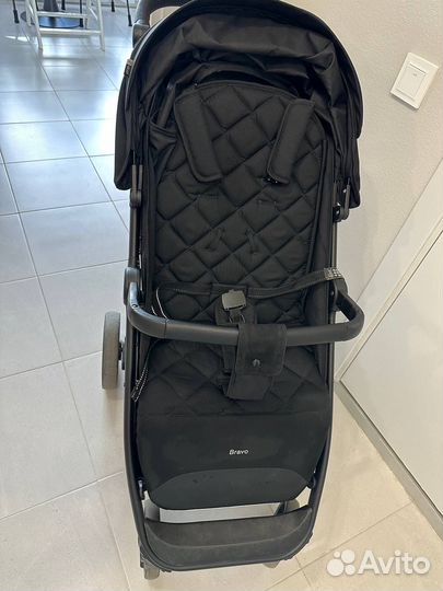 Коляска прогулочная Carrello bravo