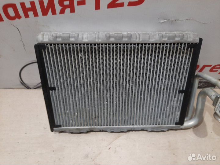 Радиатор кондиционера Mercedes E250 C207 271.860