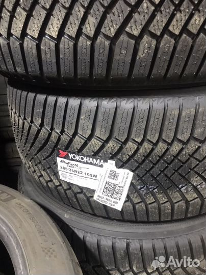Yokohama BluEarth Winter V906 285/35 R22 и 315/30 R22 107W