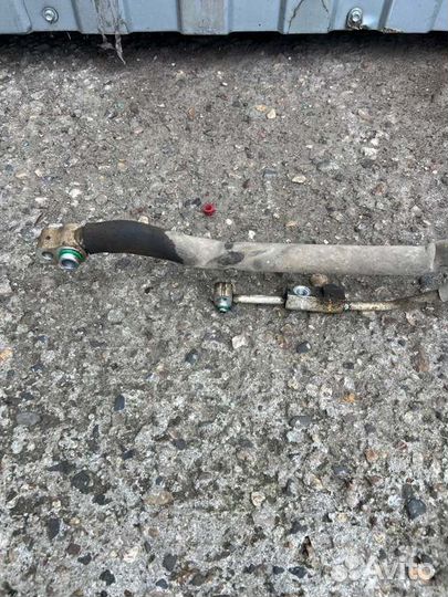 Трубка кондиционера Mazda Bt50 UN8F1 wlaa 2007