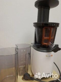 Соковыжималка шнековая Kenwood PureJuice jmp400wh