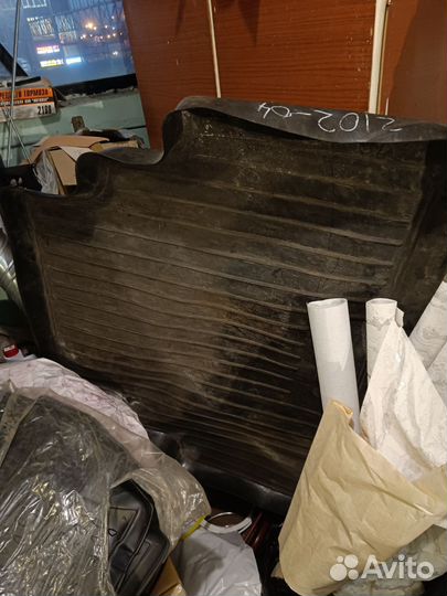 Коврик в багажник ваз 2104