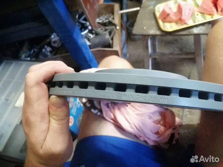 Тормозные диски. Febi 39190. 300мм 5.115