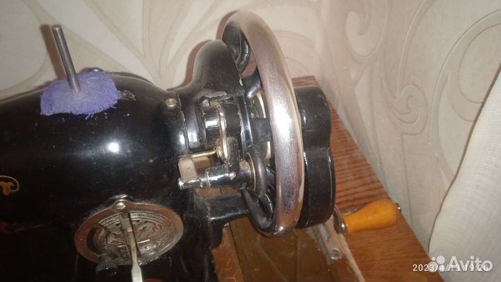 Швейная машина подольская