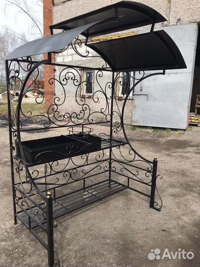 Мангал с крышей