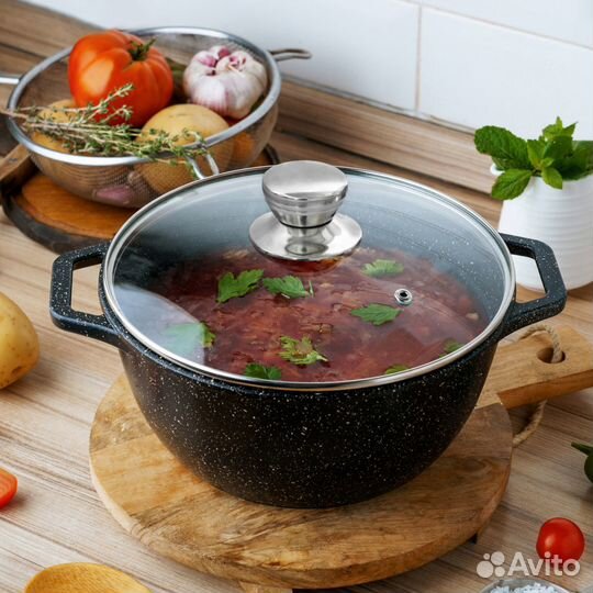 Набор кастрюль с крышками