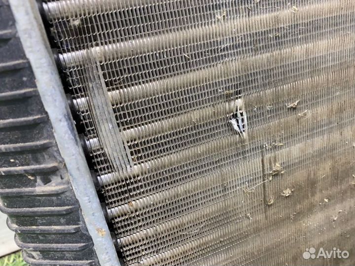 Радиатор охлаждения двигателя Uaz Patriot