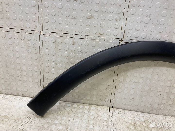 Накладка крыла передняя правая Mitsubishi