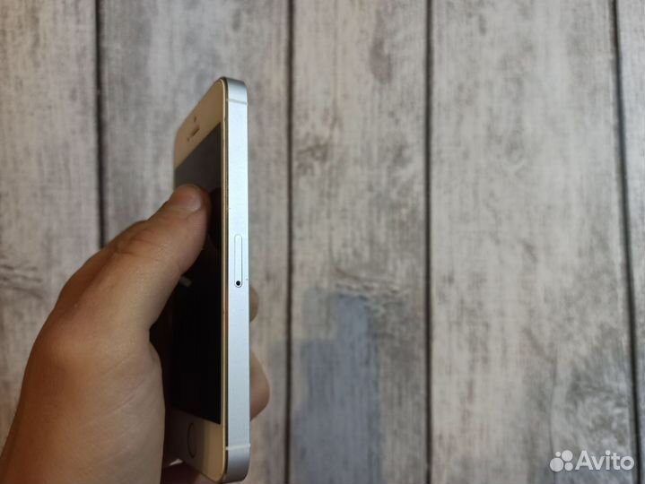 iPhone 5S, 16 ГБ