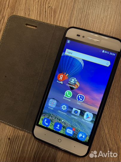 ZTE Blade A610, 2/16 ГБ