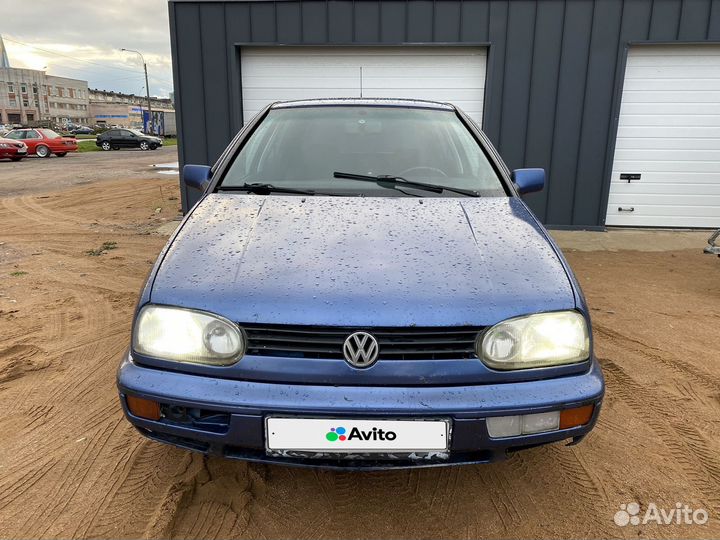 Volkswagen Golf 1.6 МТ, 1996, 250 000 км