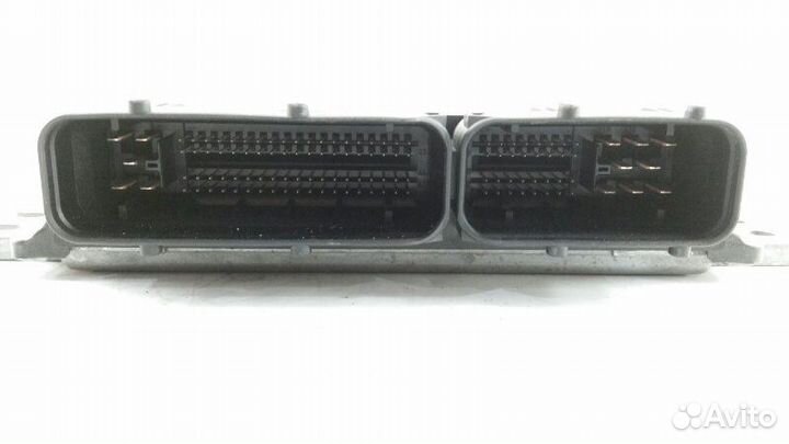 Блок управления двигателем Nissan Liberty RM12