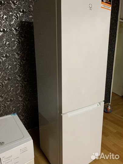 Холодильник indesit itf 018w