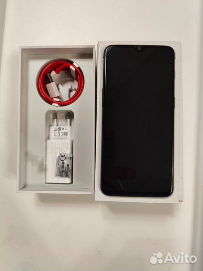 OnePlus 6T, 8/128 ГБ