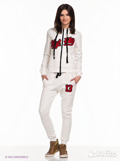 Спортивный костюм