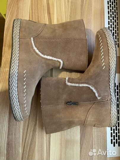Новые полусапожки ugg